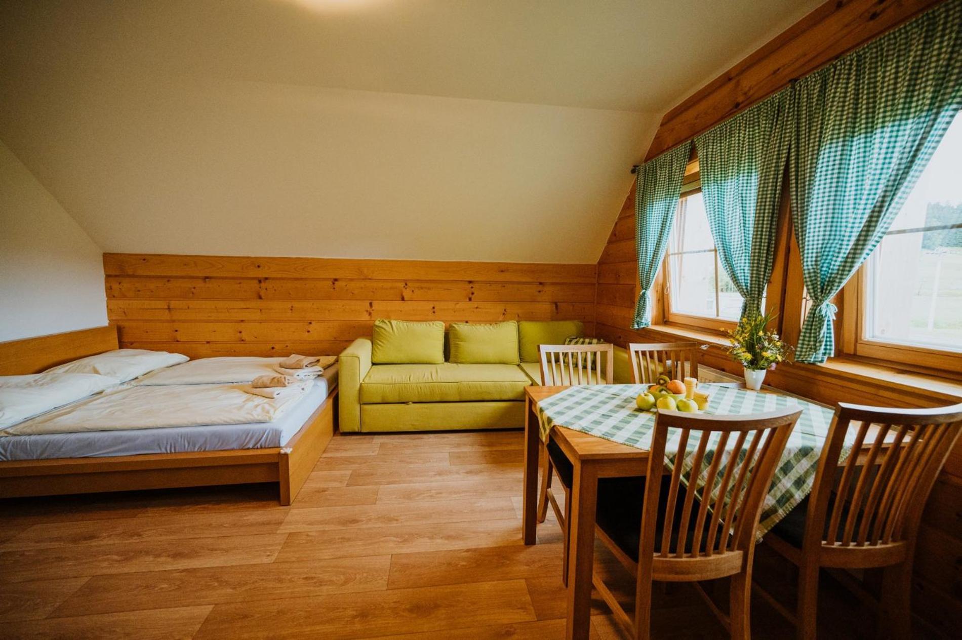 Apartmany Velké Karlovice Zewnętrze zdjęcie